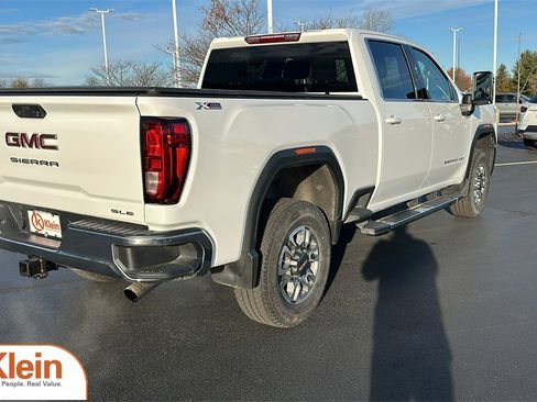 Used 2024 GMC Sierra 2500 SLE w/ SLE Convenience Package image 9
