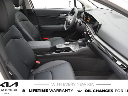 New 2026 Kia Sportage EX AWD/4WD image 16