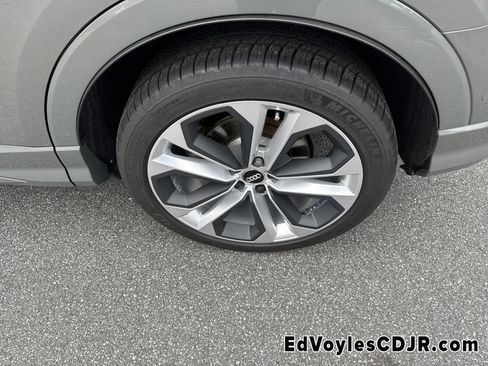 Used 2020 Audi Q3 2.0T Prestige image 26