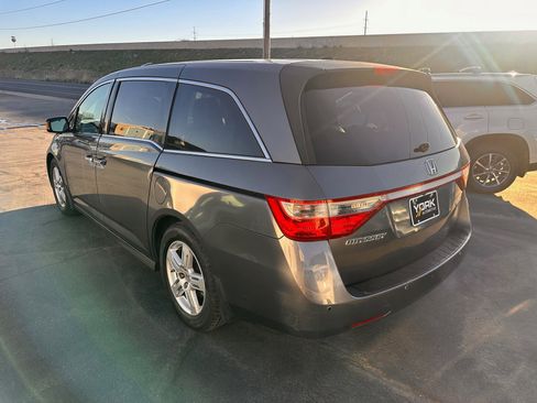 Used 2012 Honda Odyssey Touring image 4