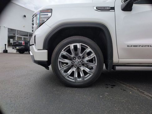 Used 2024 GMC Sierra 1500 Denali w/ Denali Reserve Package AWD/4WD image 16