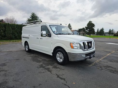 Used 2019 Nissan NV 3500 SL w/ Navigation Package image 6