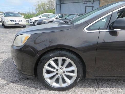 Used 2014 Buick Verano FWD image 32