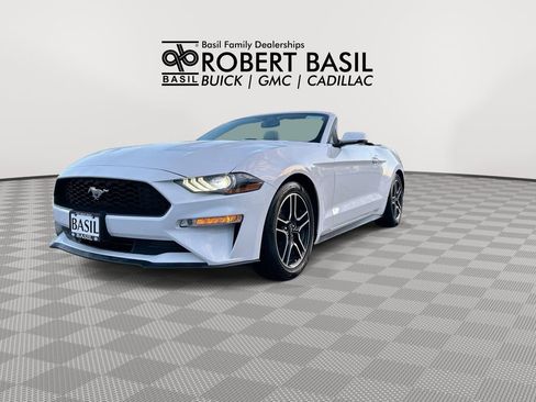 Used 2020 Ford Mustang Premium RWD image 4