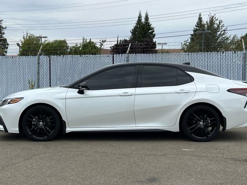 Used 2023 Toyota Camry XSE w/ Navigation Package FWD image 2