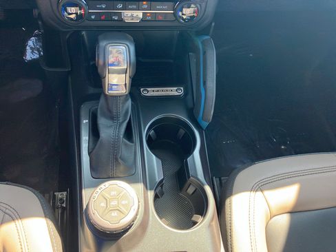 Used 2024 Ford Bronco Wildtrak AWD/4WD image 21