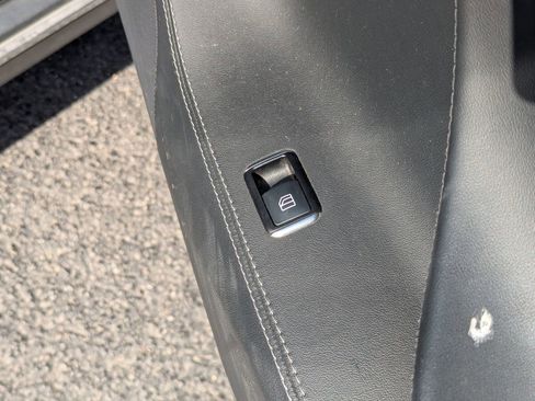 Used 2014 Tesla Model S 60 image 30