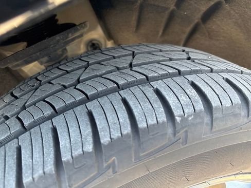 Used 2018 Chevrolet Traverse High Country image 35