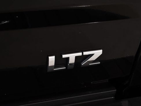 Used 2017 Chevrolet Silverado 1500 LTZ w/ Sport Package AWD/4WD image 22