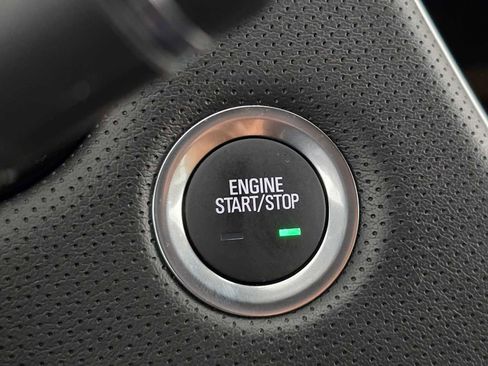 Used 2024 Cadillac XT5 Premium Luxury image 29