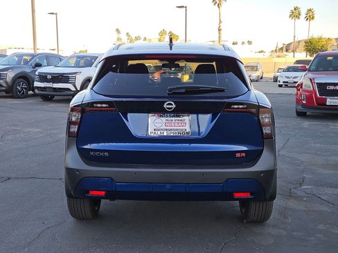 New 2026 Nissan Kicks SR FWD image 4