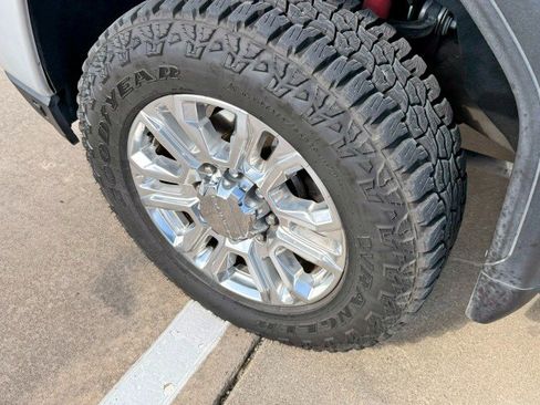 Certified 2023 GMC Sierra 2500 Denali w/ Denali Ultimate Package image 11