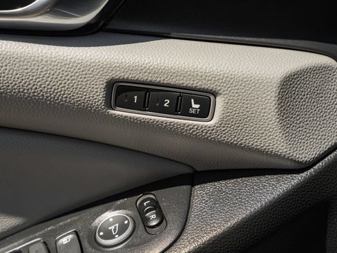 Used 2018 Honda Accord Touring image 39