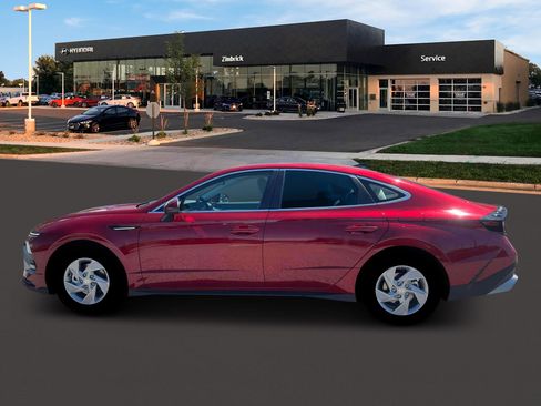 New 2026 Hyundai Sonata SE FWD image 3