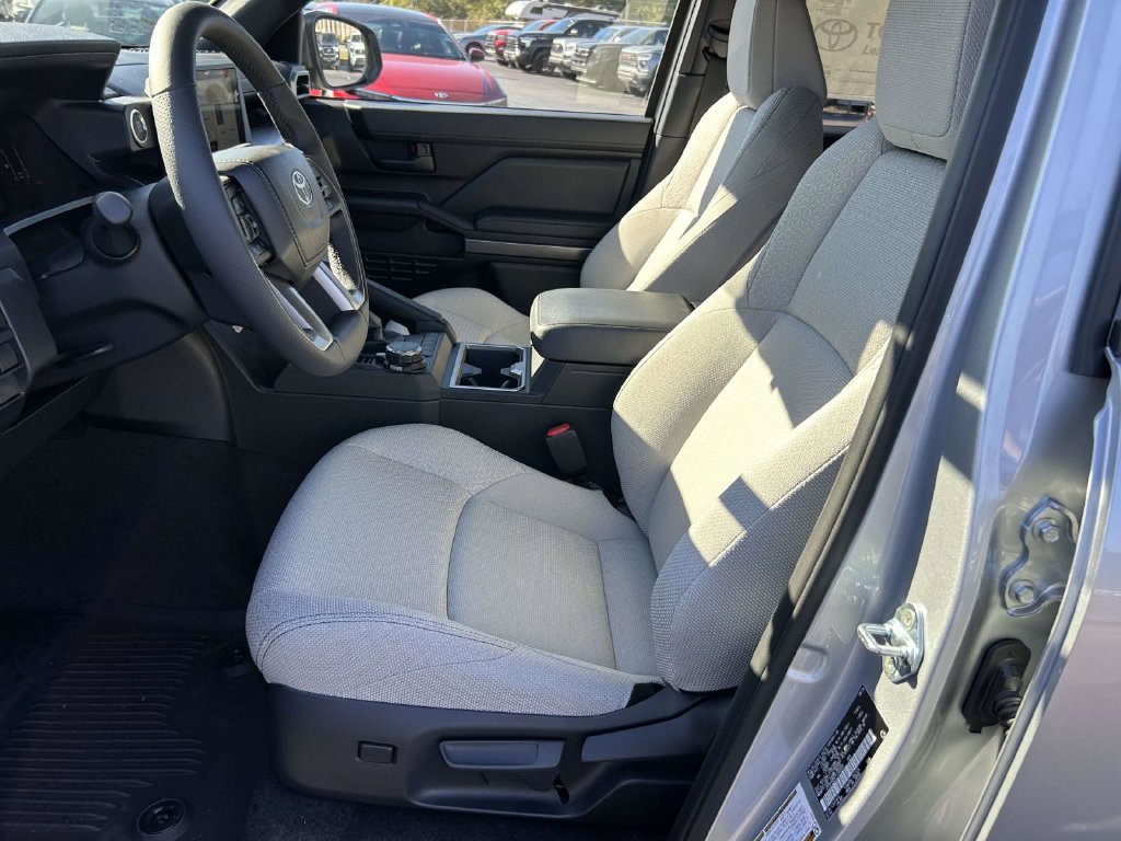 New 2026 Toyota 4Runner SR5 AWD/4WD image 15