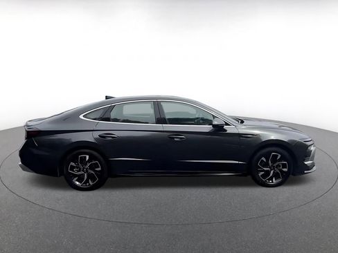 Used 2025 Hyundai Sonata SEL FWD image 28
