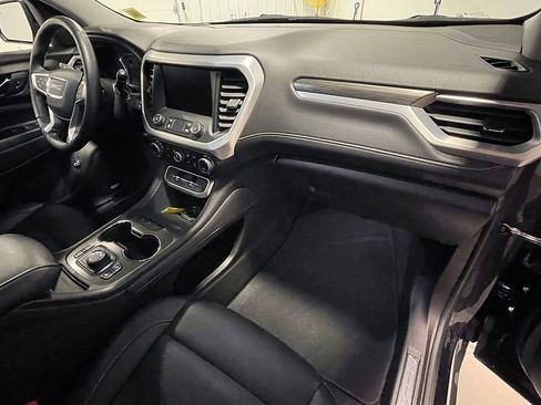 Used 2023 GMC Acadia SLT image 29