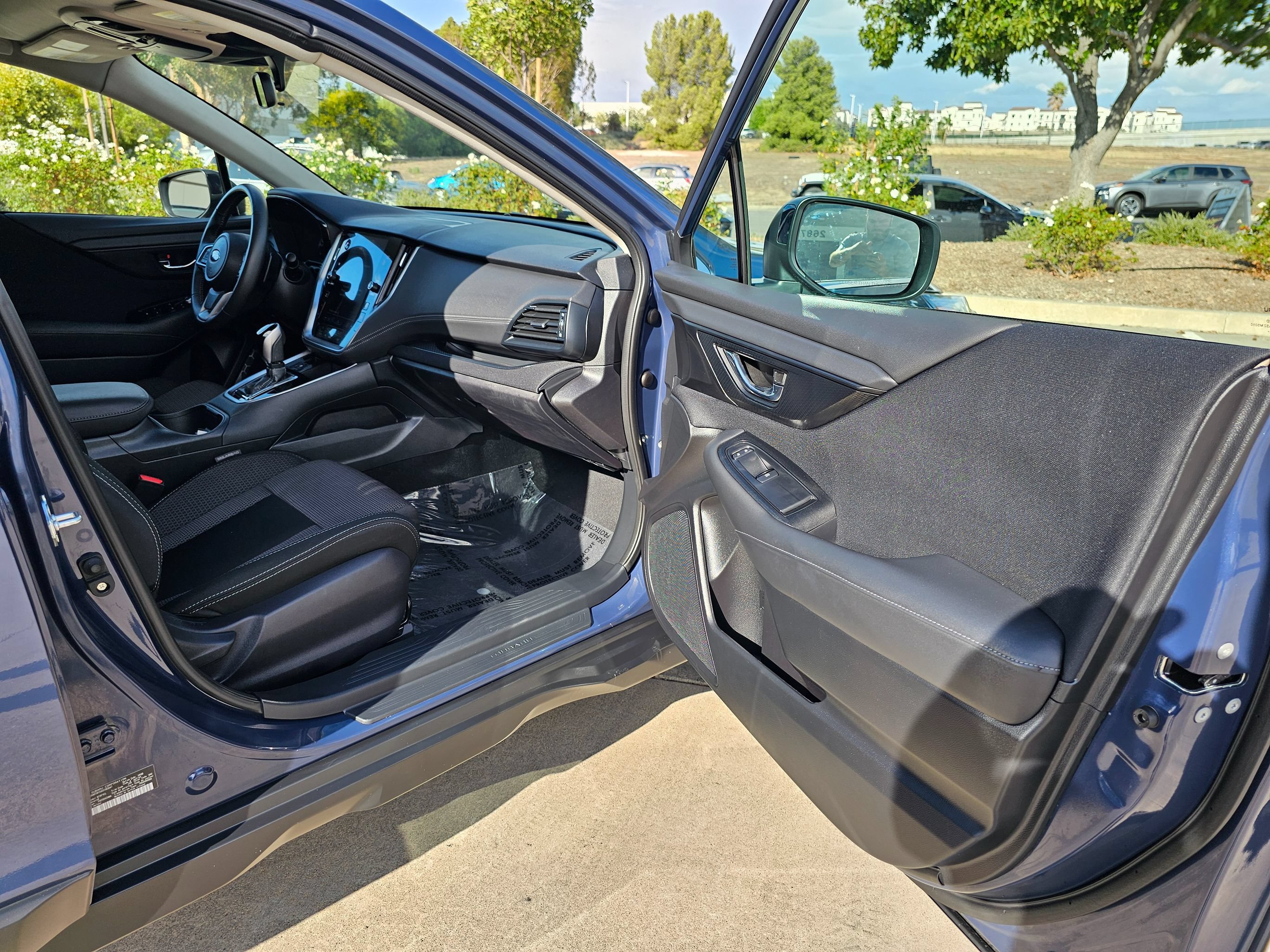 Used 2025 Subaru Outback Premium AWD/4WD image 31