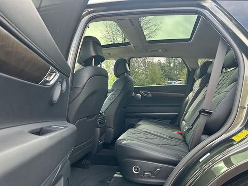 Used 2025 Genesis GV80 3.5T Prestige image 17