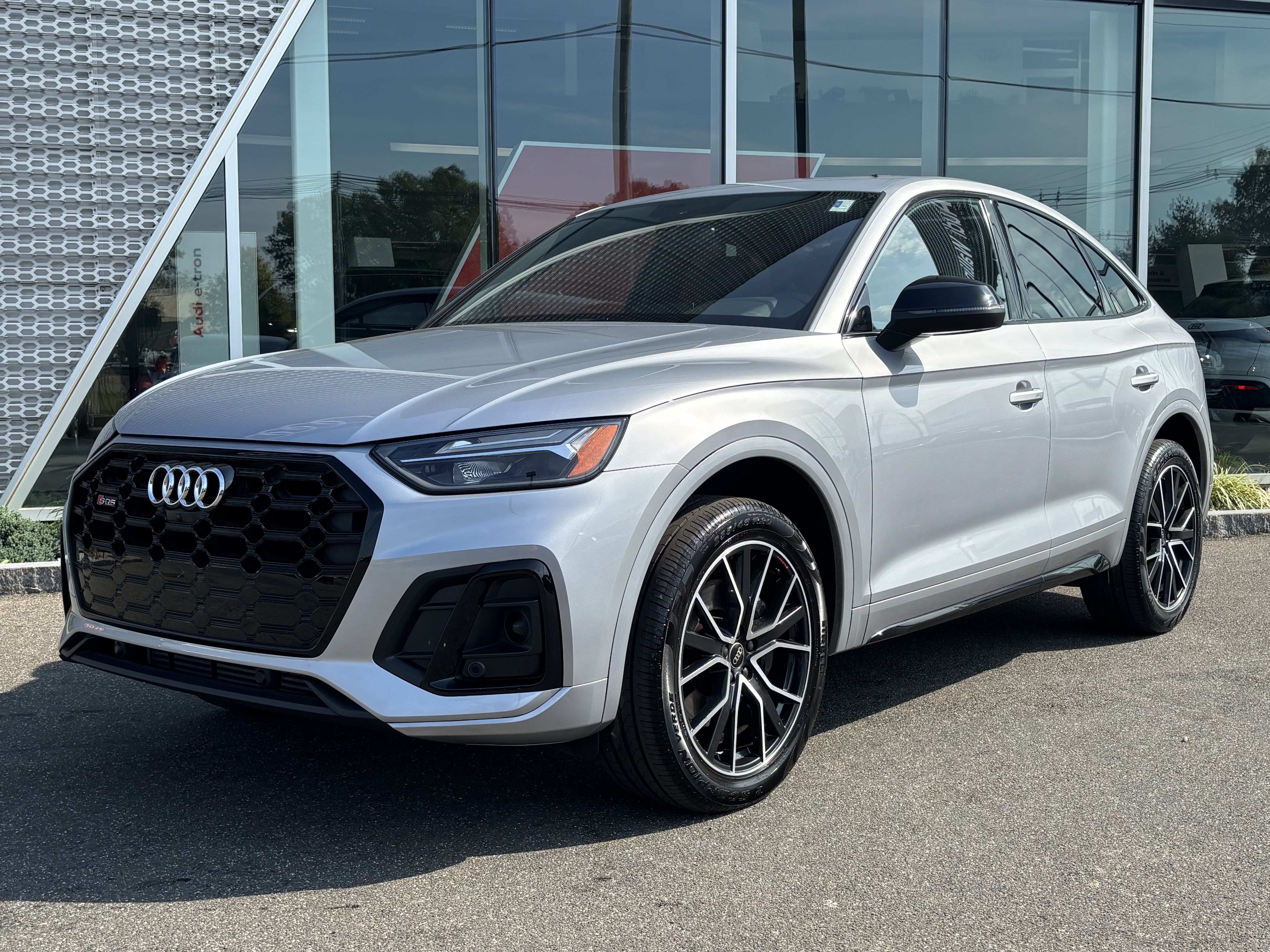 Certified 2023 Audi SQ5 Premium Plus w/ Premium Plus Package AWD/4WD image 1