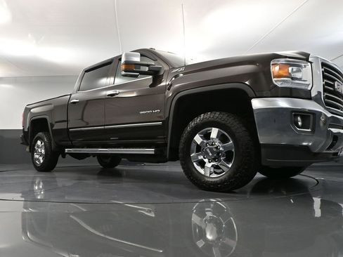 Used 2018 GMC Sierra 3500 SLT w/ Duramax Plus Package image 53