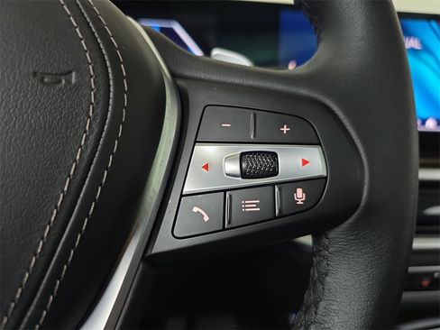 Used 2024 BMW X5 xDrive50e w/ Parking Assistance Package image 21