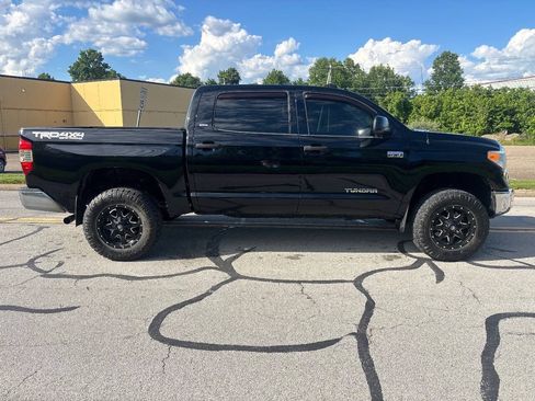 Used 2014 Toyota Tundra SR5 AWD/4WD image 4