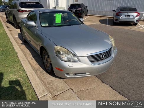 Used 2008 Lexus SC 430 Convertible RWD image 3