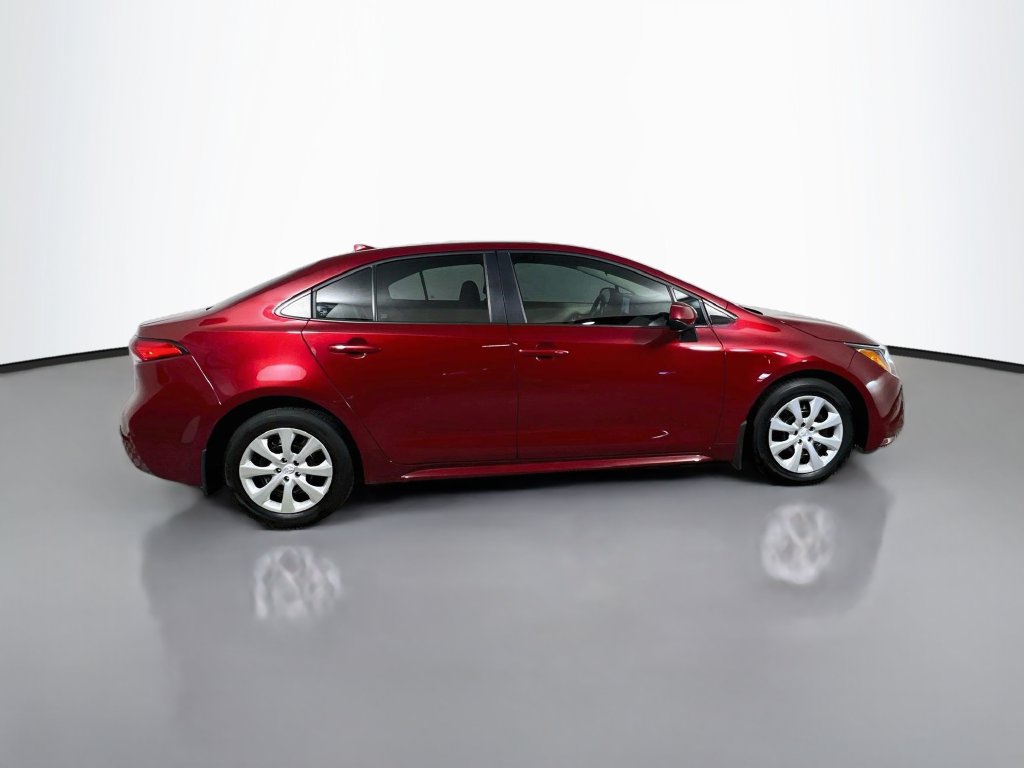 Used 2026 Toyota Corolla LE FWD image 2