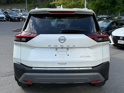 Used 2023 Nissan Rogue SV w/ SV Premium B Package AWD/4WD image 5