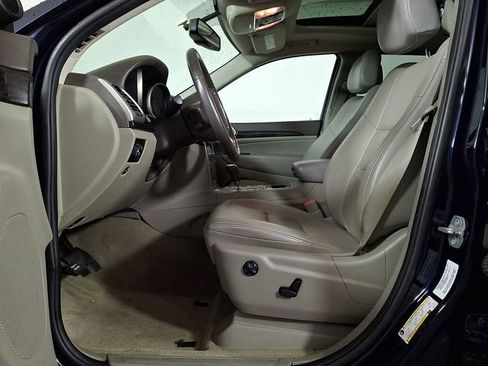 Used 2013 Jeep Grand Cherokee Laredo AWD/4WD image 15