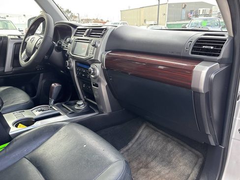 Used 2016 Toyota 4Runner Limited image 33