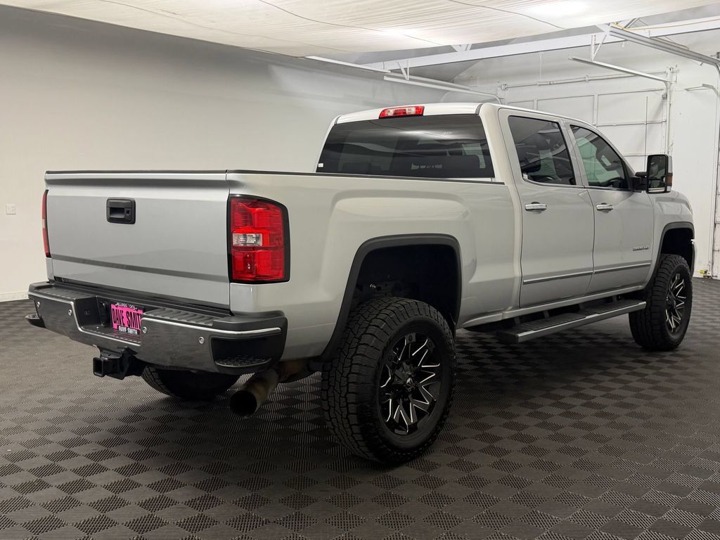 Used 2015 GMC Sierra 2500 SLT w/ Duramax Plus Package AWD/4WD image 8