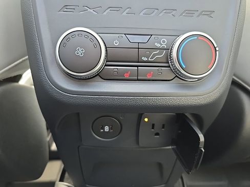New 2026 Ford Explorer Platinum w/ LUX Leather Package image 42