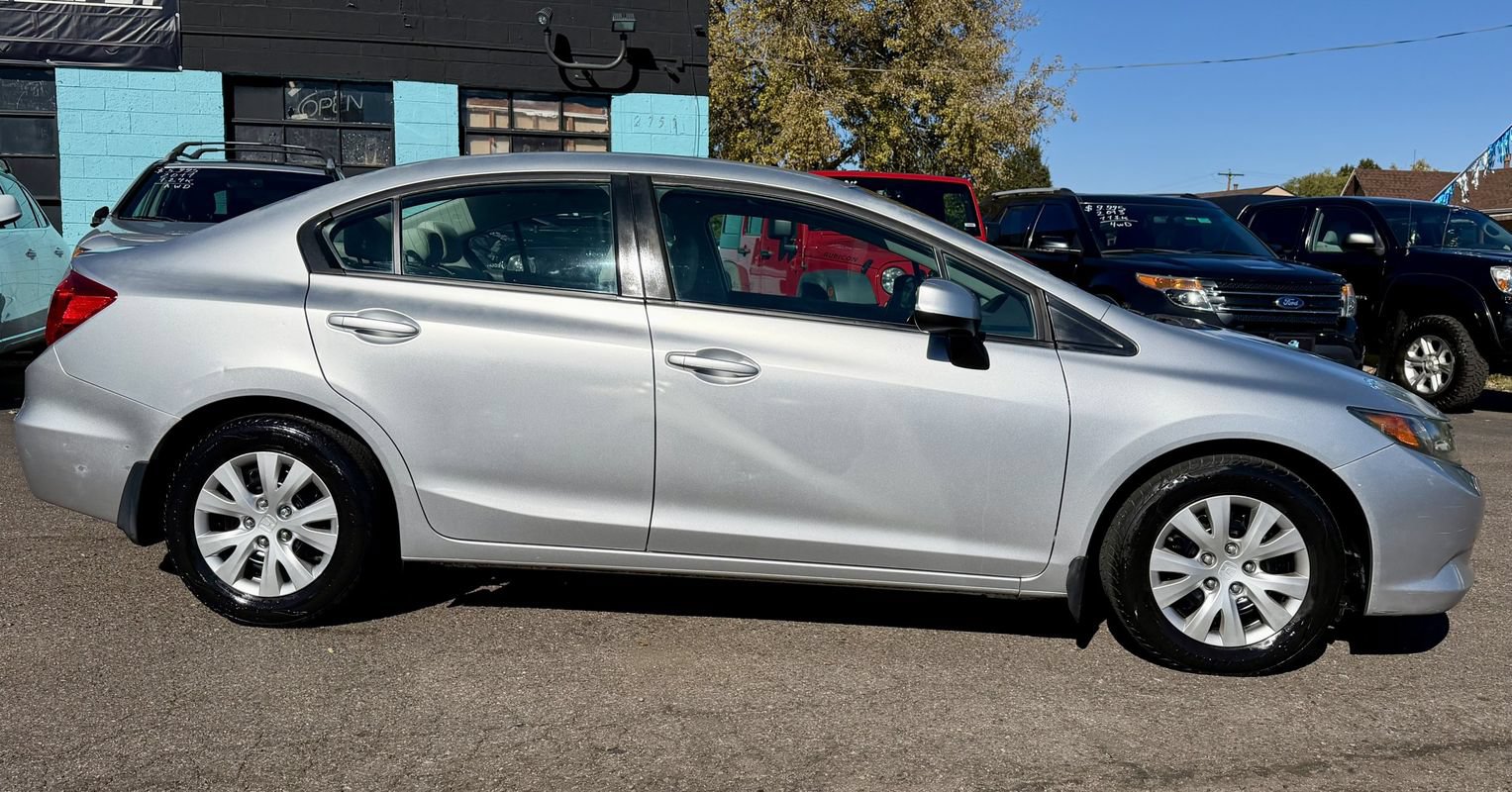 Used 2012 Honda Civic LX image 2