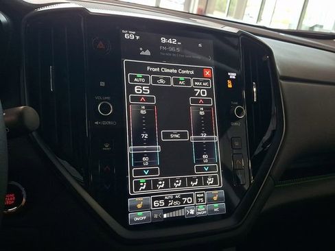 Certified 2025 Subaru Ascent Onyx Edition AWD/4WD image 17