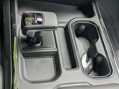 New 2026 Chevrolet Silverado 1500 ZR2 AWD/4WD image 23