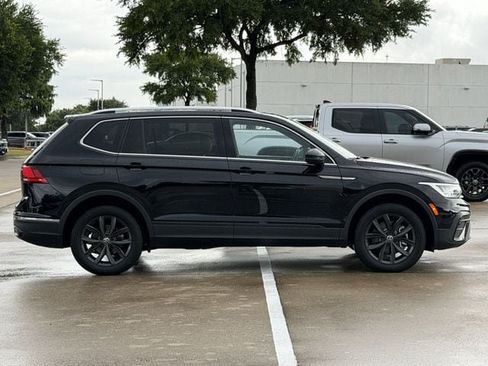 Used 2024 Volkswagen Tiguan Wolfsburg Edition FWD image 3