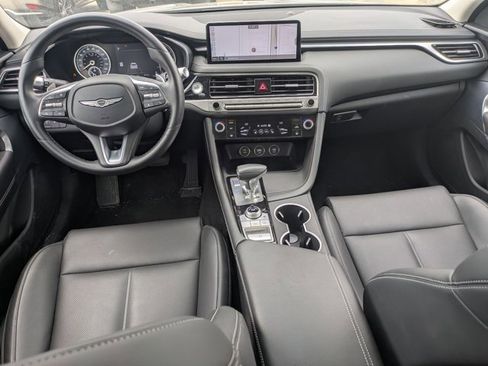Used 2025 Genesis G70 2.5T image 17