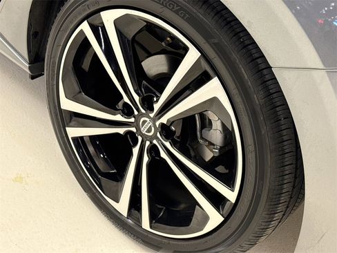 Used 2023 Nissan Sentra SR image 11