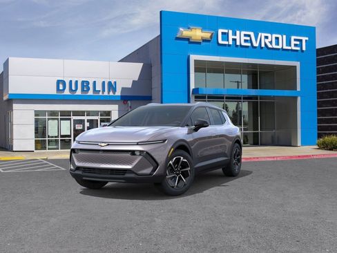 New 2026 Chevrolet Equinox EV LT image 9