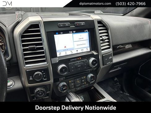 Used 2016 Ford F150 Platinum w/ Equipment Group 701A Luxury AWD/4WD image 35