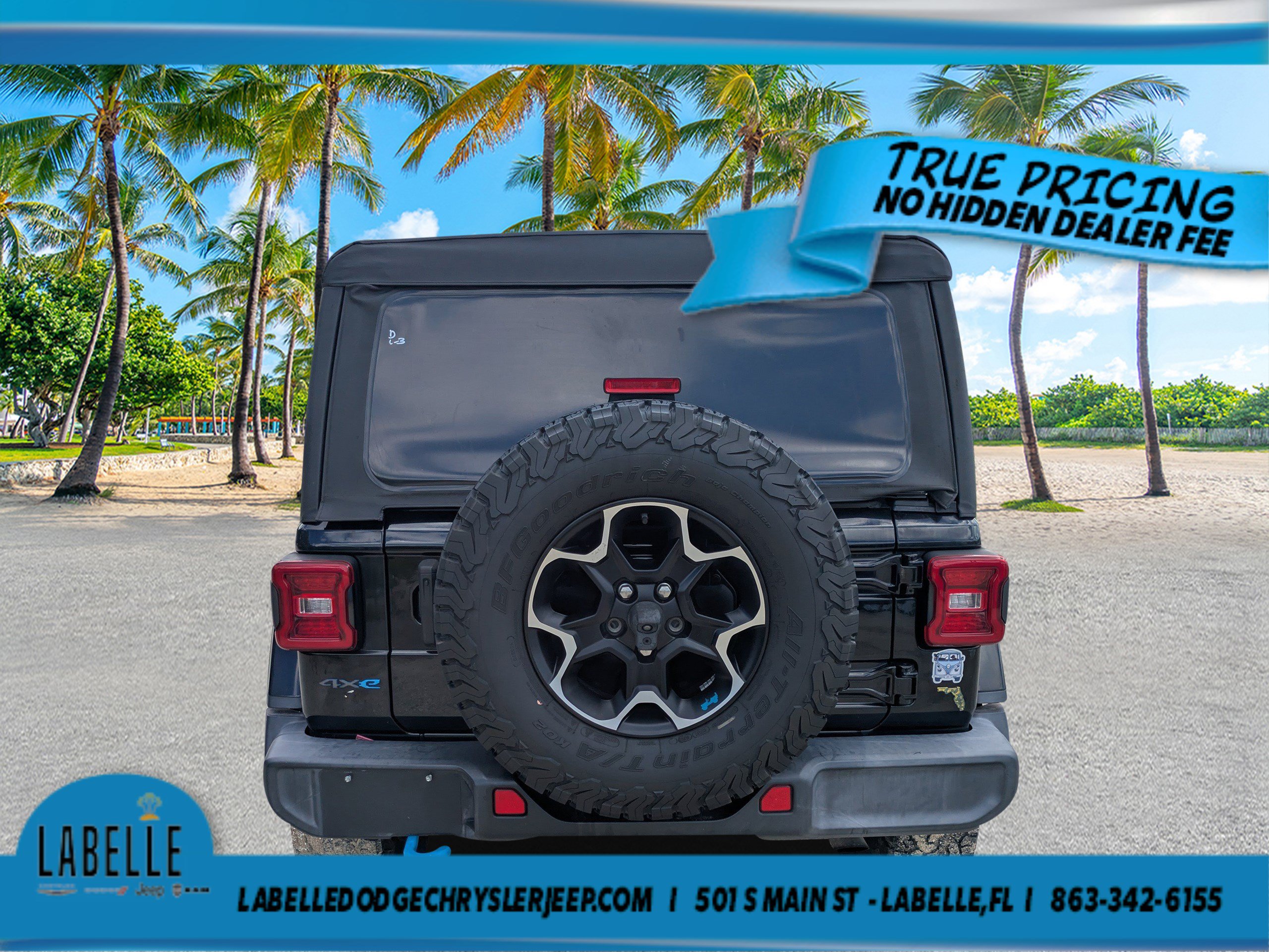 Used 2022 Jeep Wrangler Unlimited Rubicon 4xe AWD/4WD image 4