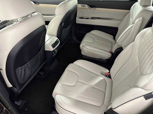 Used 2024 Hyundai Palisade Limited image 23