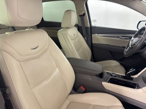 Used 2023 Cadillac XT5 Premium Luxury w/ Technology Package image 14