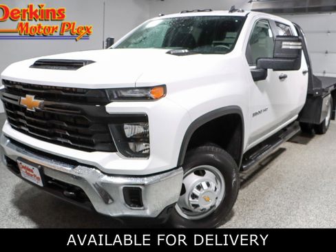 Used 2025 Chevrolet Silverado 3500 W/T w/ WT Convenience Package AWD/4WD image 1