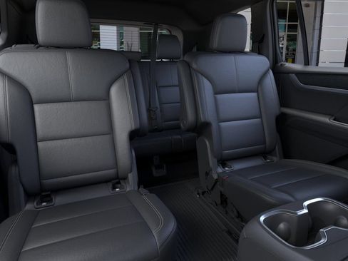 New 2026 GMC Acadia Elevation w/ Black Edition FWD image 17