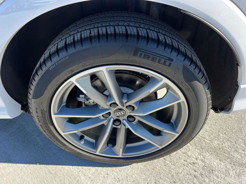 Used 2025 Audi Q3 2.0T Premium w/ Convenience Package image 20