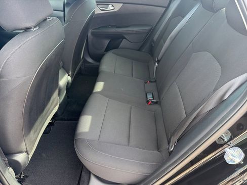 Used 2021 Kia Forte LXS image 11