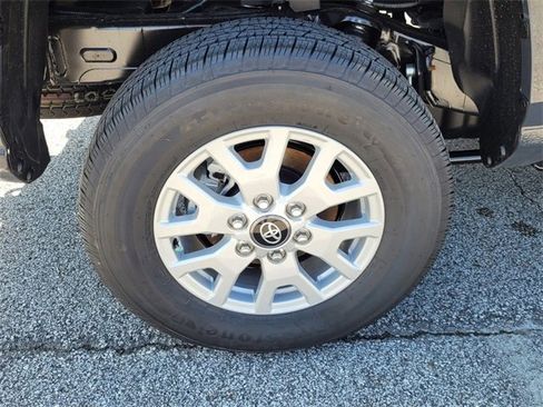 New 2024 Toyota Tacoma 4x4 Double Cab image 11